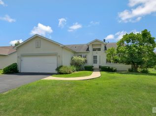 138 S Vincent Dr, Bolingbrook, IL 60490