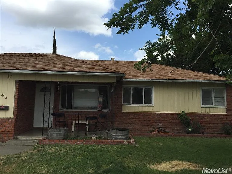 2312 Rose Ave photo 1
