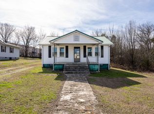 45 W Pace St, Trenton, GA 30752