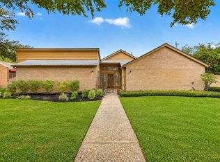 310 Power Ct, Sugar Land, TX 77478