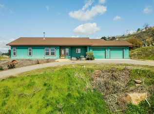 30330 Gooseberry Ln, Prather, CA
