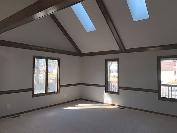 4th image of 925 Chalbourne Dr