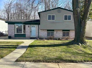 24755 Orchid Dr, Harrison Township, MI 48045
