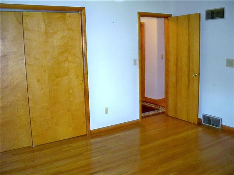 1st image of 51 Paula Dr