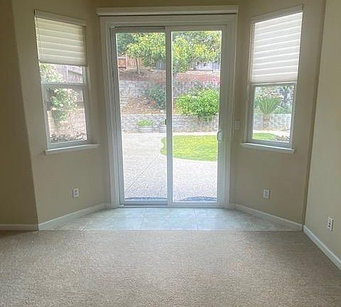 4th image of 209 Elvenden Ct