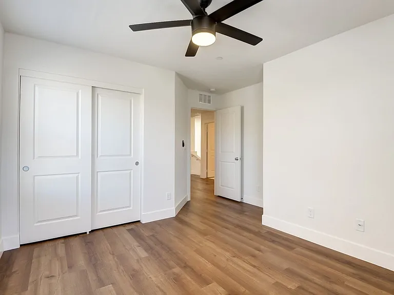 2875 Starling Summit St — Photo 9