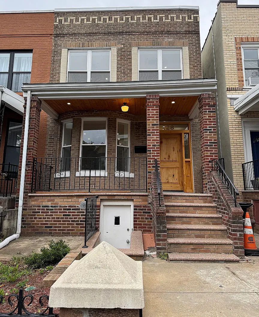 128 East 28th Street — Photo 1