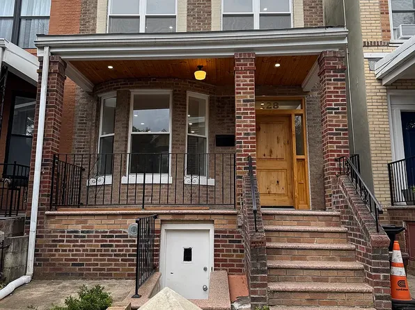 128 E 28th St #Penthouse, Brooklyn, NY 11226