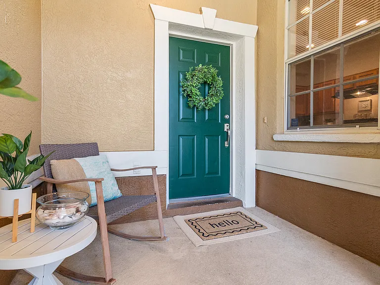 512 Spring Lake Cir — Photo 4