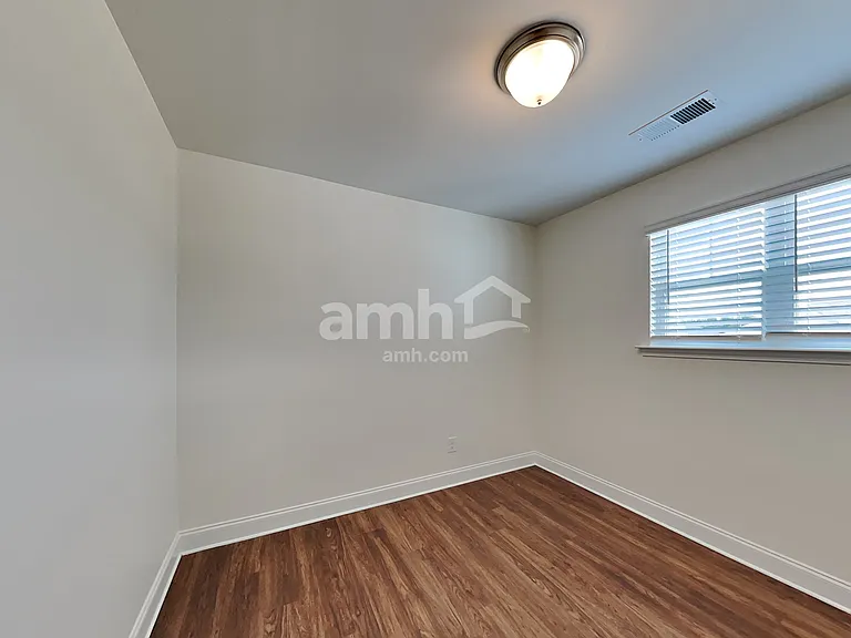 109 Twin River Dr — Photo 11