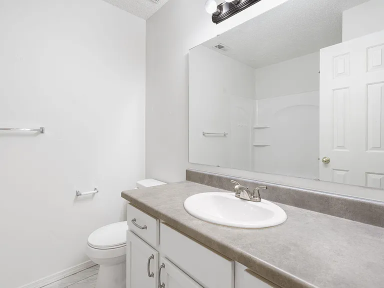 1711 E Walnut Lawn St — Photo 18