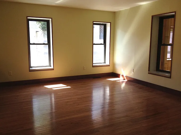 14 S Franklin St #1 — Photo 13