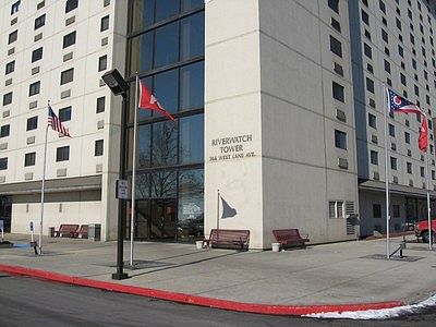 1st image of 364 W Lane Ave