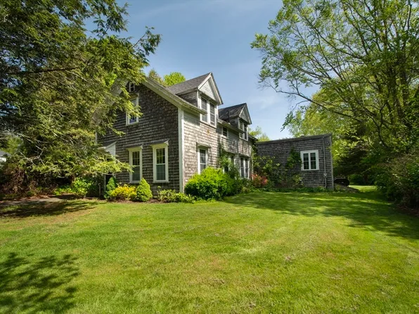 214 Washington St, Pembroke, MA 02359