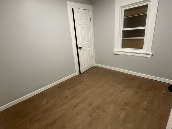 5th image of 145 Vermont Ave #1