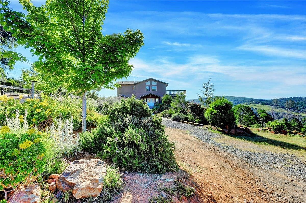 15463 Summit Way, Grass Valley, CA 95949 MLS 223044460 Zillow