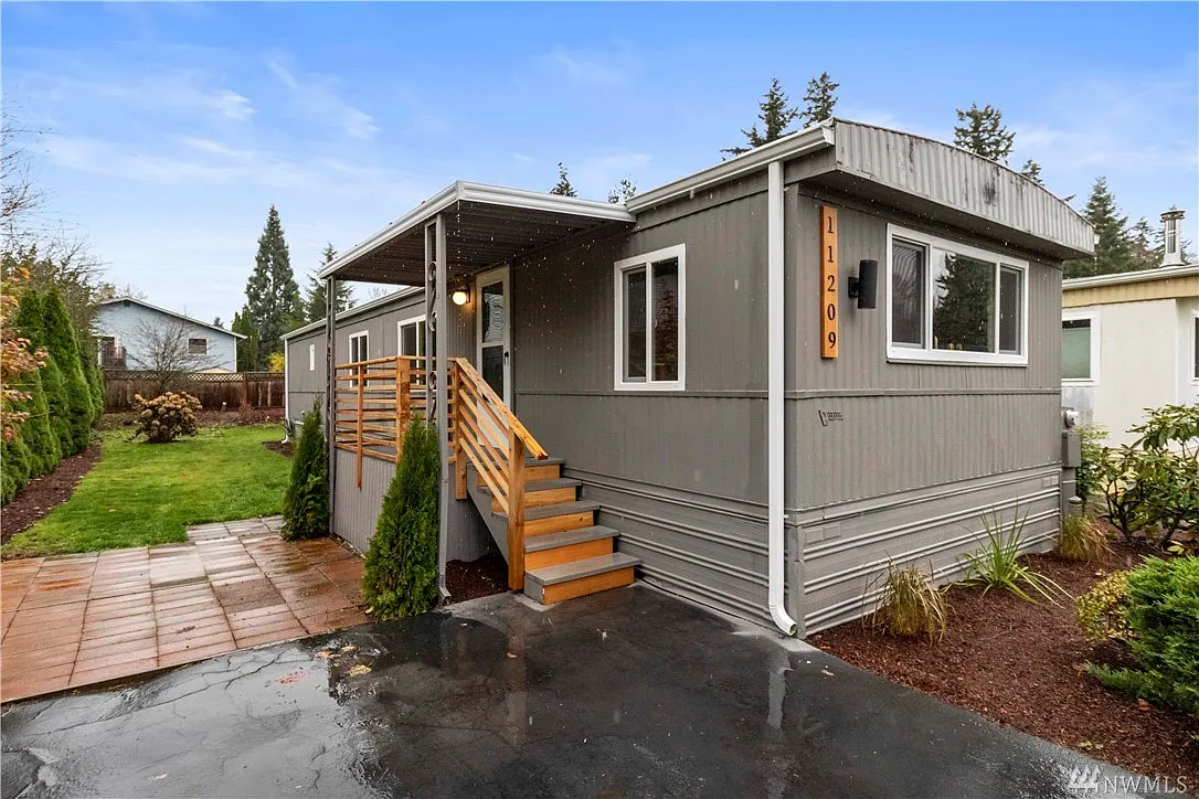 11209 SE 227th Pl photo 1