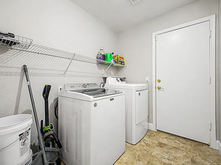 10202 E Juanita Ave — Photo 24