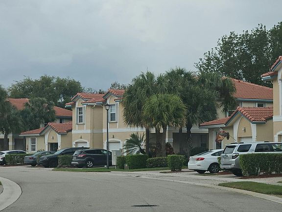 4th image of 11744 NW 47th Dr