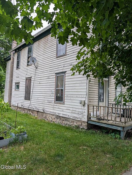 3rd image of 88 Reid Street