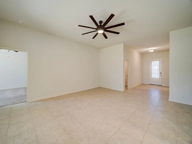4517 Shy Creek Ln — Photo 6
