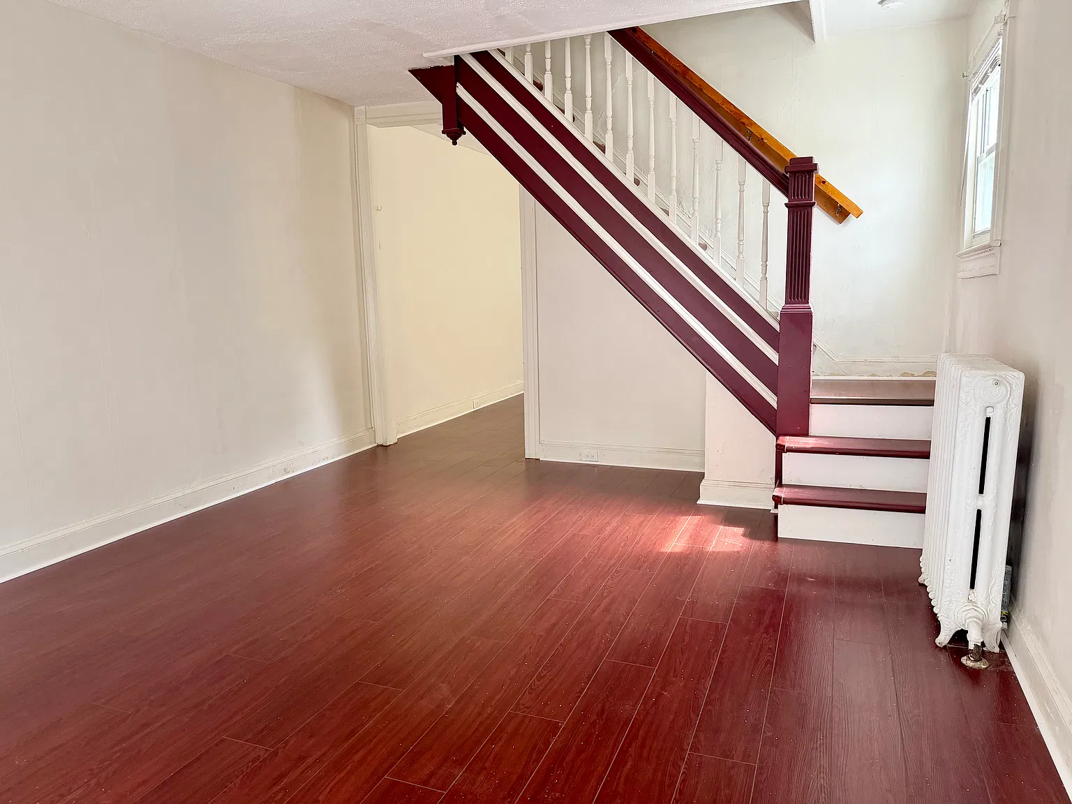 3 bed, $1,500 — Photo 2