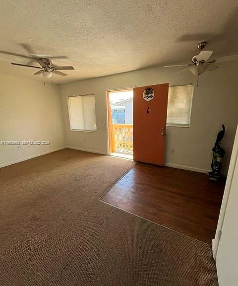 1151 W 28th St #9 — Photo 4