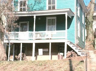 931 W Beverley St, Staunton, VA 24401