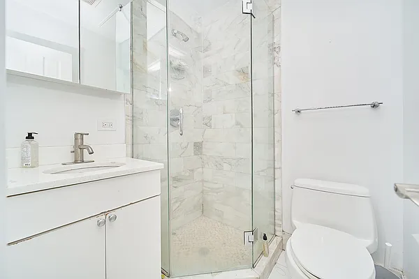 Rented by Living New York | media 41