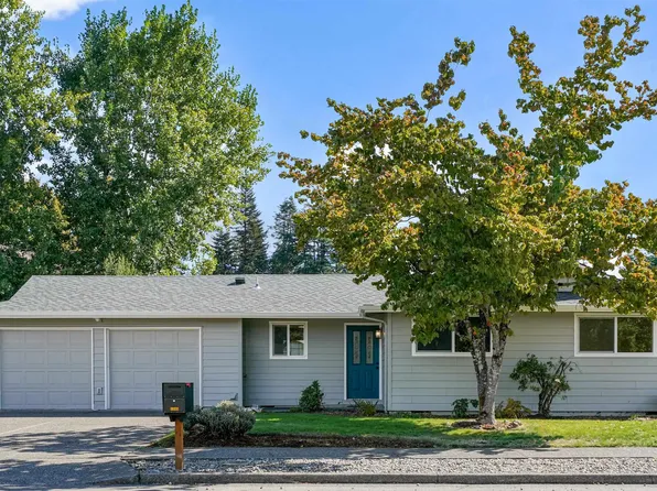1568 N 3rd Ave, Stayton, OR 97383