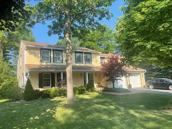 37 Sandra Ave, Plattsburgh, NY 12901