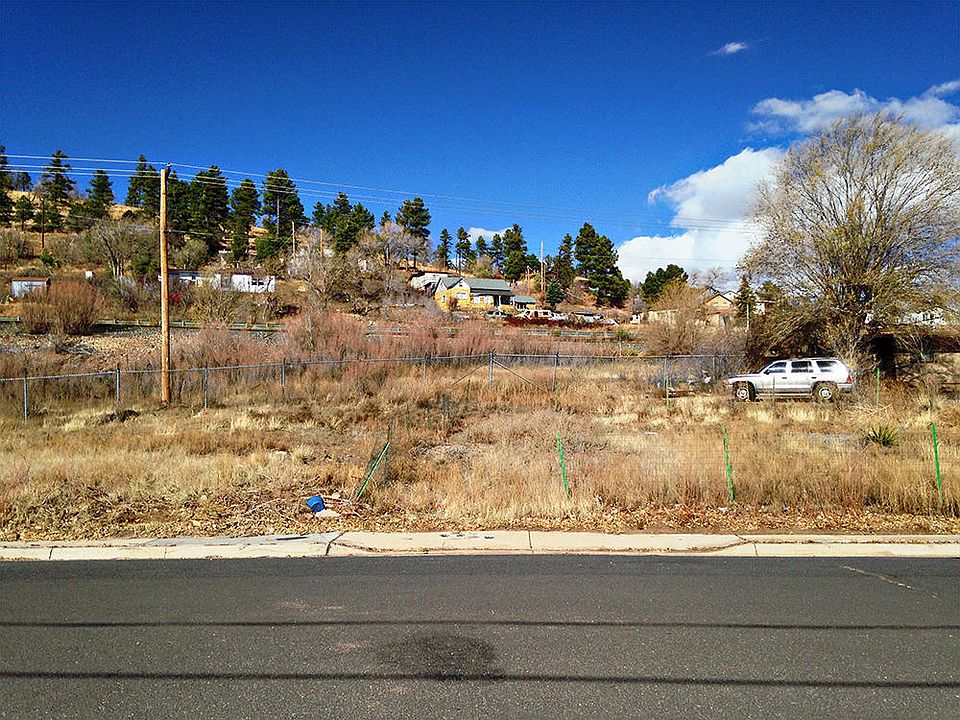 1st image of 910 W Clay Ave