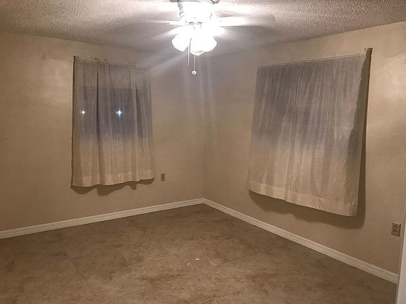 4th image of 3506 Dickens Dr