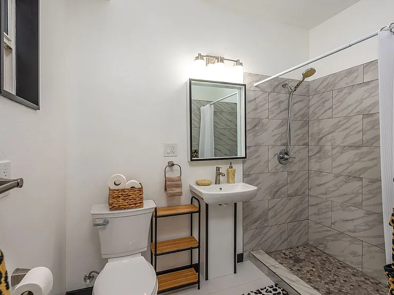 4741 Point Loma Ave #2021 — Photo 3