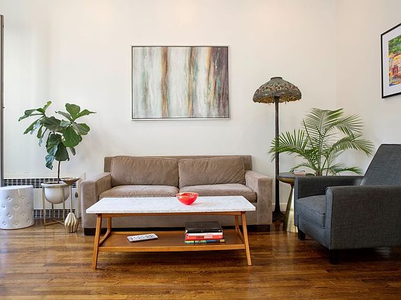 5th image of 36 W 96th St APT 7