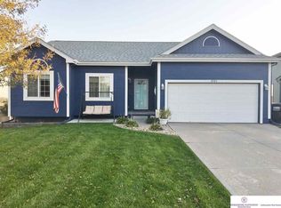 2503 Winding River Dr, Bellevue, NE 68123
