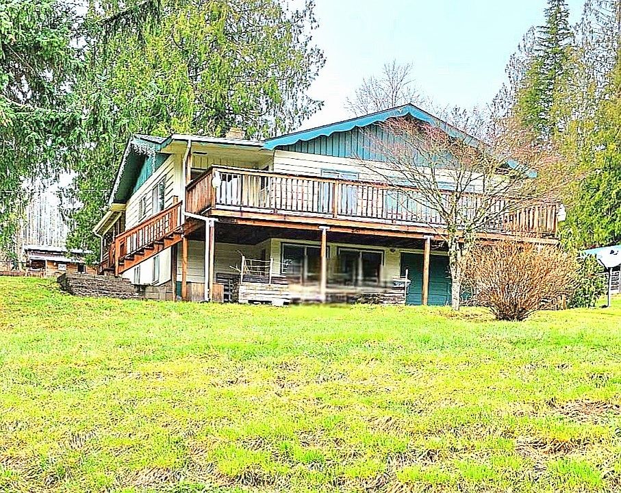 1st image of 103 Crest Drive