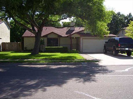 1st image of 1902 Andover Dr