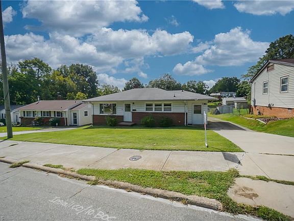 2nd image of 2614 Phillips Ave