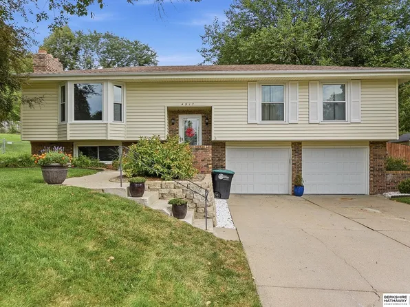4917 N 106th St, Omaha, NE 68134