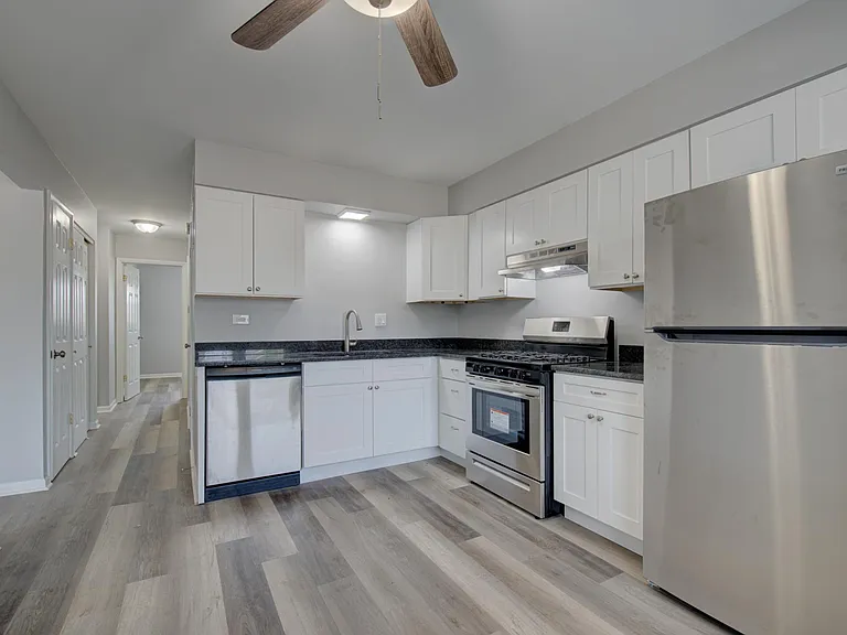 405 Woodland Dr — Photo 8