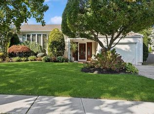 1959 Edward Ln, Merrick, NY 11566