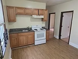 2 bed, 1.0 bath, 850 sqft, $2,900 — Photo 2