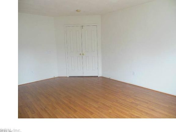 5th image of 103 White Cedar Ln