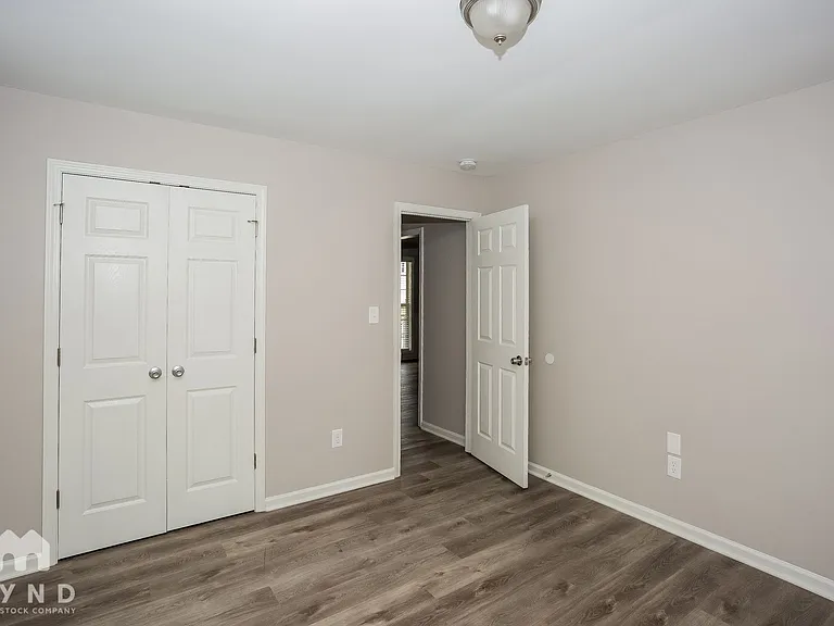 4723 Hendrix Ct — Photo 10