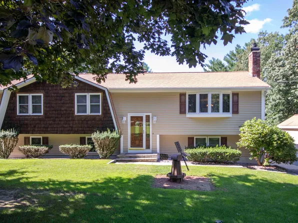 12 New Road, Windham, NH 03087