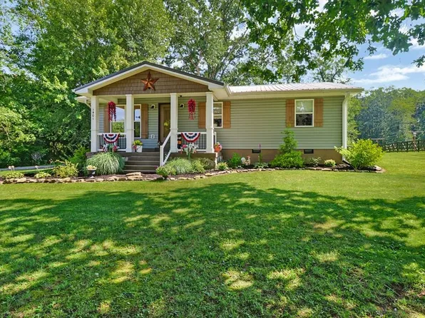 1401 Pennsylvania Ave, Jamestown, TN 38556