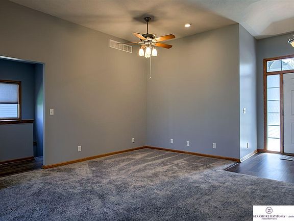 4th image of 17116 Lafayette Cir