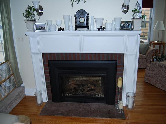 Gas fireplace