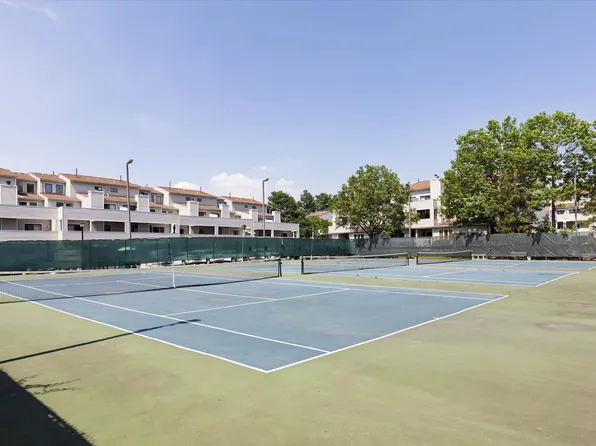 1705 Harmon Cove Tower image 38 of 49